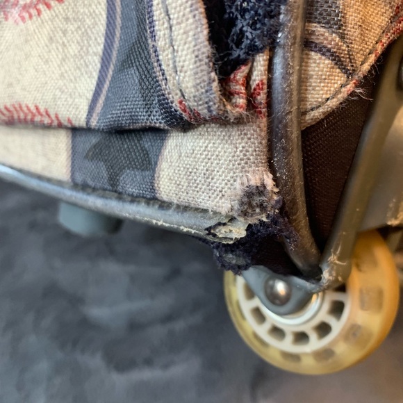 16” Little League roller/backpack bag - Picture 5 of 5